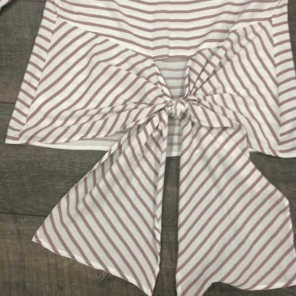 Tie Back Bell Sleeve Top by EXPRESS - Picture 4 of 7